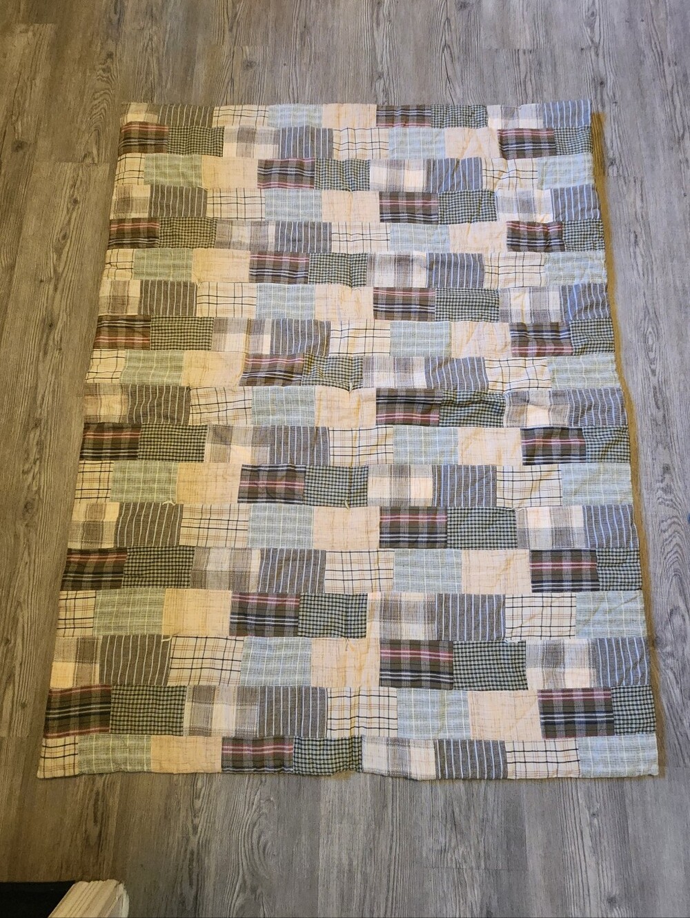 Plaid patchwork quilt throw blanket 43" x 55"